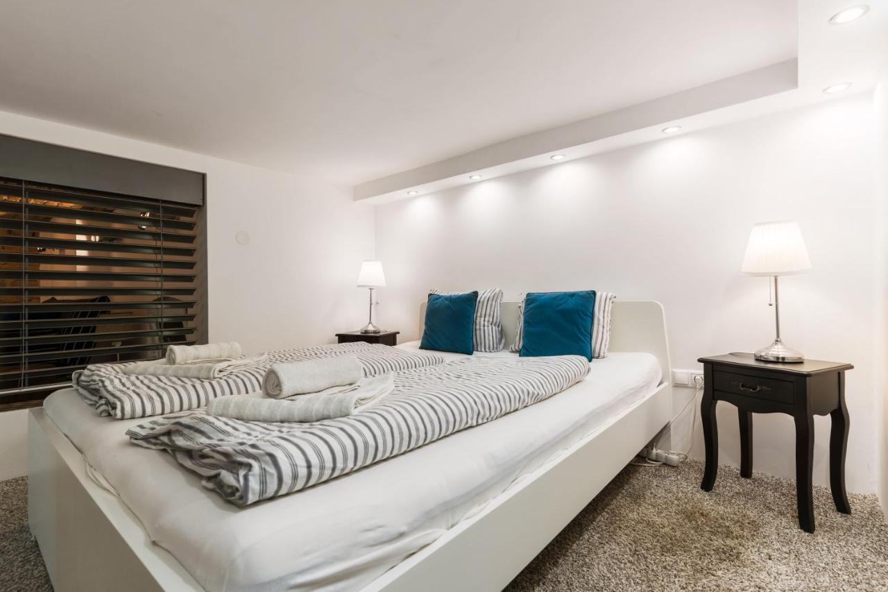 Z38 Downtown Loft Apartment Budapest Luaran gambar
