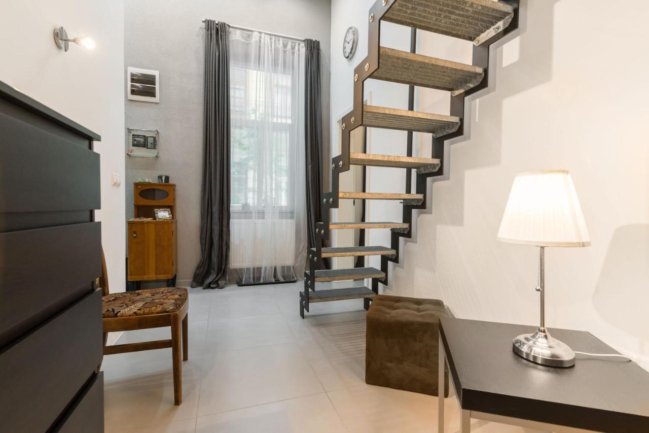 Z38 Downtown Loft Apartment Budapest Luaran gambar