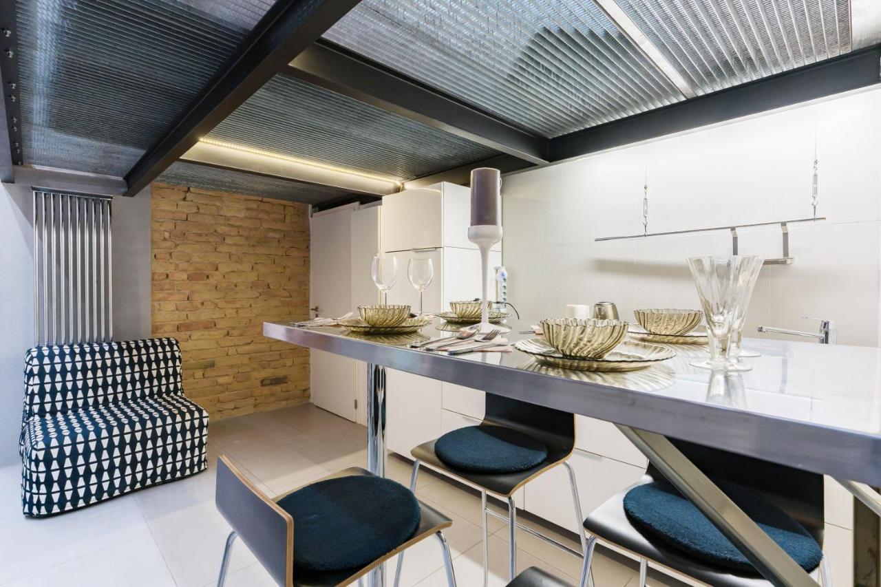 Z38 Downtown Loft Apartment Budapest Luaran gambar