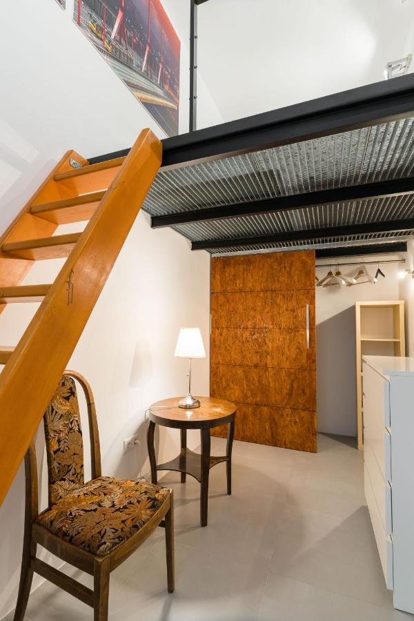 Z38 Downtown Loft Apartment Budapest Luaran gambar